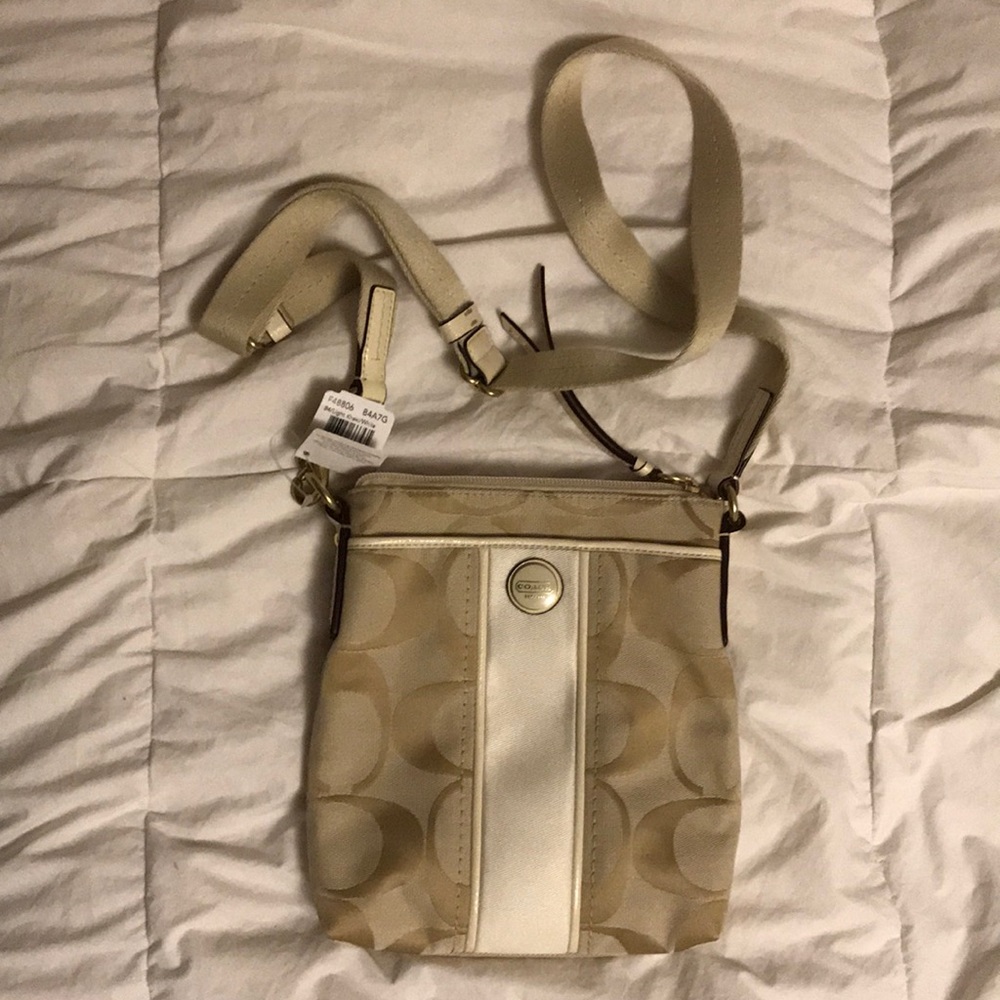 Coach messenger crossbody bag